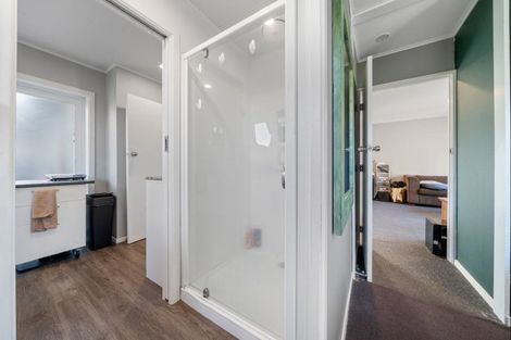 Photo of property in 33e Sanders Avenue, Westown, New Plymouth, 4310