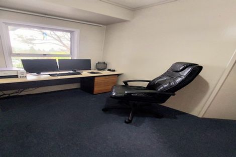 Photo of property in 9 Windsor Road, Waipawa, 4210