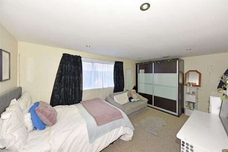 Photo of property in 56 Effingham Street, North New Brighton, Christchurch, 8083