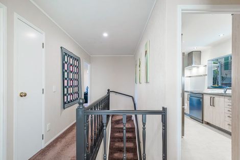 Photo of property in 1/11 Delisle Place, Windsor Park, Auckland, 0632