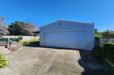 Photo of property in 464 South Road, Omata, New Plymouth, 4374