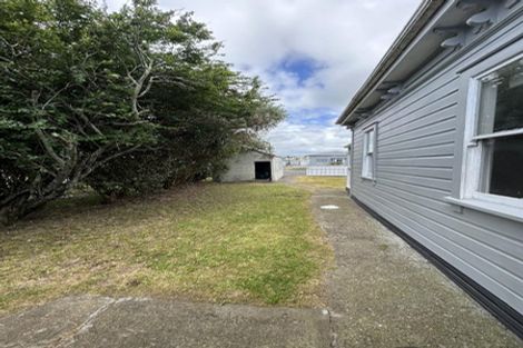 Photo of property in 28 Seddon Street, Levin, 5510