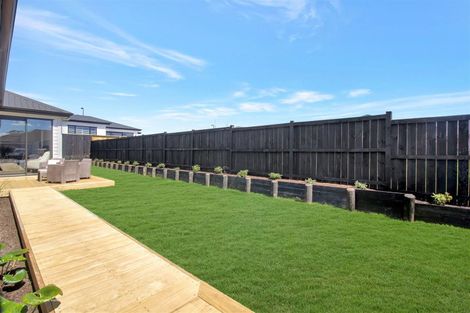 Photo of property in 3 Memory Lane, Silverdale, 0932