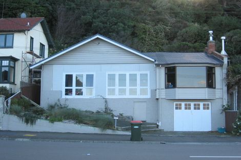 Photo of property in 217 Marine Parade, Seatoun, Wellington, 6022