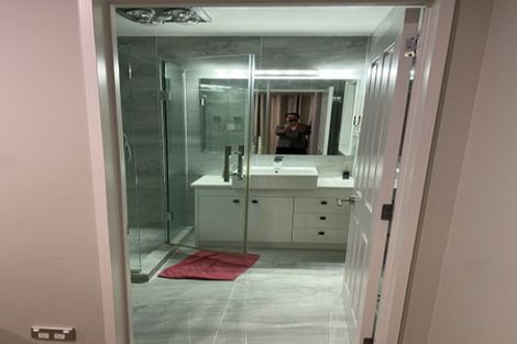 Photo of property in 2 Creggan Crescent, Flat Bush, Auckland, 2019