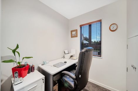 Photo of property in 2a Westburn Terrace, Burnside, Christchurch, 8041