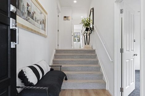 Photo of property in 3/34 Parkhill Road, Mellons Bay, Auckland, 2014