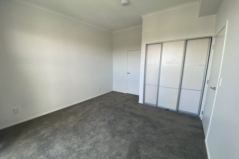 Photo of property in 23/11 Carlos Drive, Flat Bush, Auckland, 2016