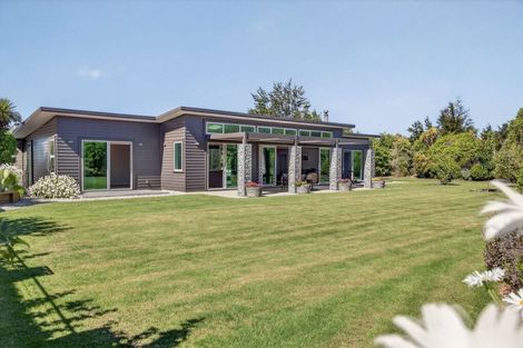 Photo of property in 28 Sam John Place, Lake Hawea, 9382