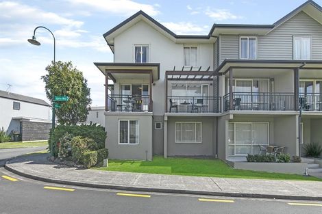 Photo of property in 28 Opito Way, East Tamaki, Auckland, 2013