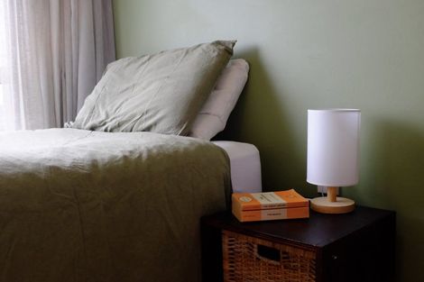 Photo of property in 3 Findlay Street, Moturoa, New Plymouth, 4310