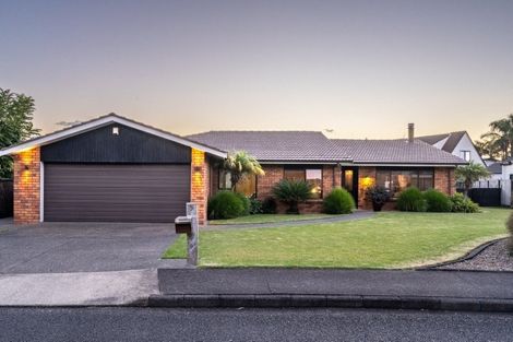 Photo of property in 5 Basilton Close, Bucklands Beach, Auckland, 2012