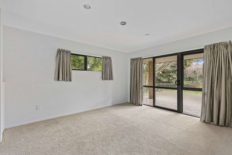 Photo of property in 10 Gleaming Place, Waiuku, 2123