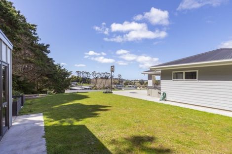Photo of property in 12 Kuaka Crescent, Mangawhai, 0505