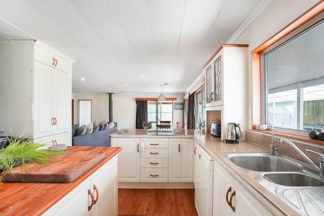 Photo of property in 426 Abel Tasman Drive, Motupipi, Takaka, 7183