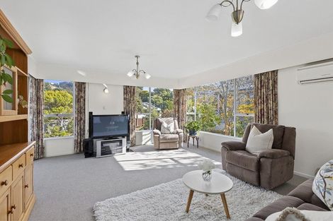 Photo of property in 3 Solander Place, Whitby, Porirua, 5024