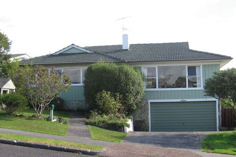 Photo of property in 7 Mayfair Crescent, Mairangi Bay, Auckland, 0630