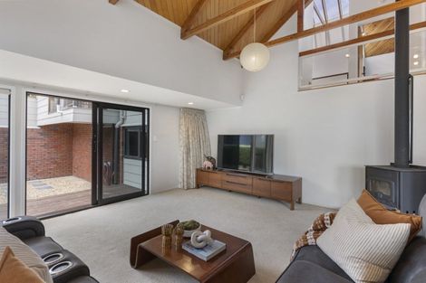 Photo of property in 55 St Annes Crescent, Wattle Downs, Auckland, 2103