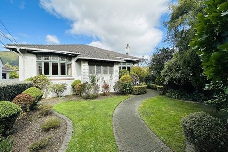 Photo of property in 52 Totara Crescent, Woburn, Lower Hutt, 5010