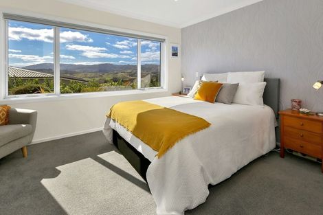 Photo of property in 146 Endeavour Drive, Whitby, Porirua, 5024