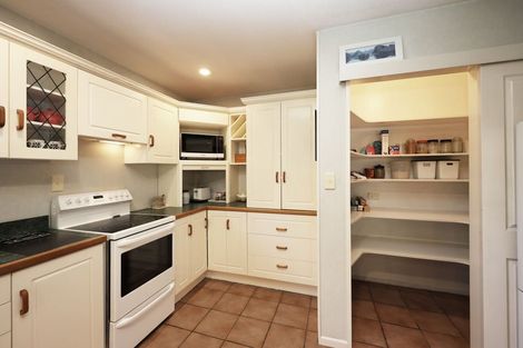 Photo of property in 8 Dove Place, Holmes Hill, Oamaru, 9401