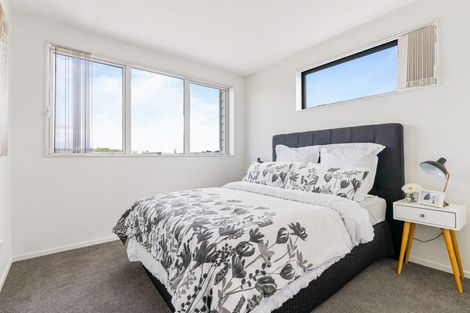 Photo of property in 182 Walters Road, Takanini, 2110