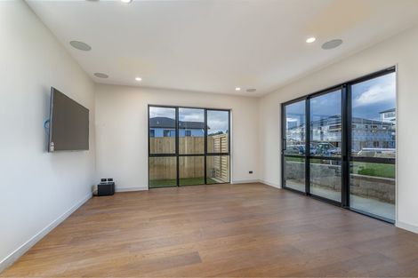 Photo of property in 13 Drover Close, Flat Bush, Auckland, 2019
