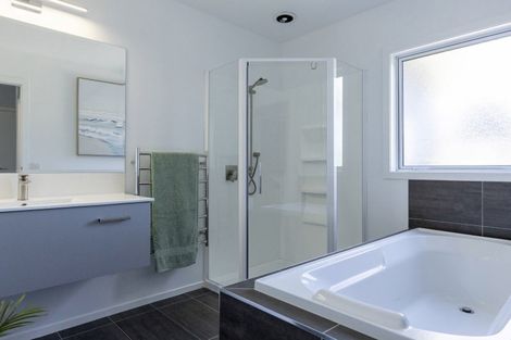 Photo of property in 5 Royal Coachman Drive, Nukuhau, Taupo, 3330