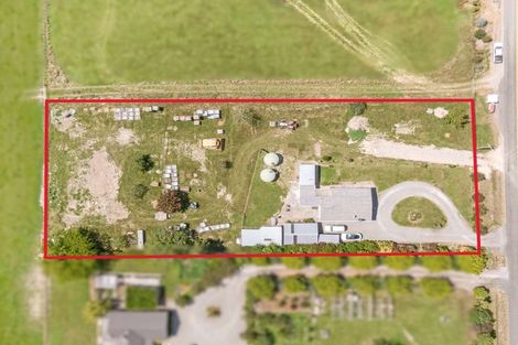 Photo of property in 1440 Martinborough Masterton Road, Gladstone, Masterton, 5884