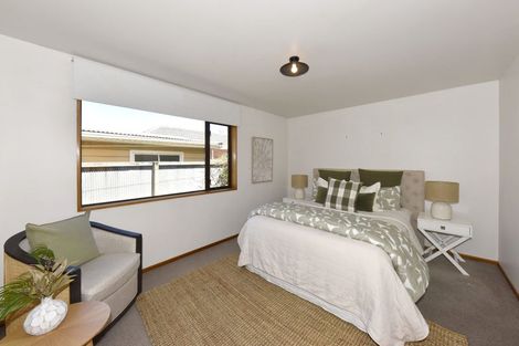 Photo of property in 2/310 Withells Road, Avonhead, Christchurch, 8042