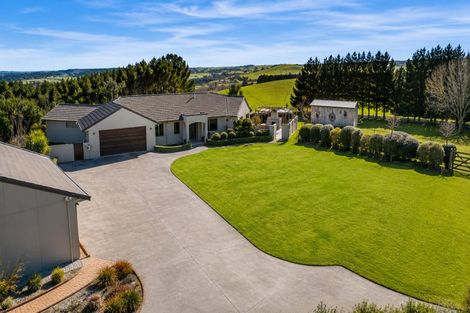 Photo of property in 355 Ngawhini Road, Hawera, 4674