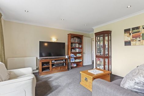 Photo of property in 18 Sycamore Close, Rangiora, 7400