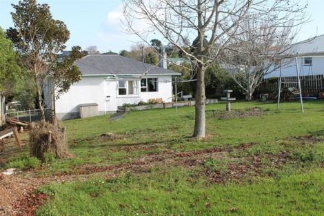 Photo of property in 32 Bickerstaffe Road, Maungaturoto, 0520