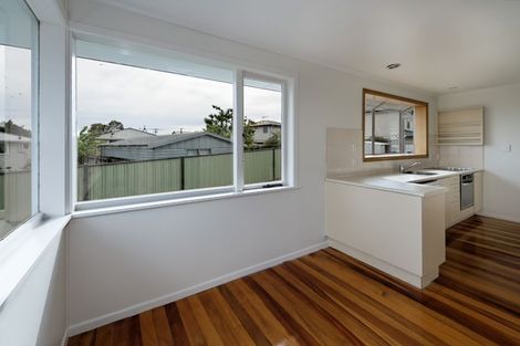 Photo of property in 8 Geordie Street, Henderson, Auckland, 0612