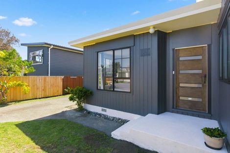 Photo of property in 13 Bahama Crescent, Paraparaumu Beach, Paraparaumu, 5032