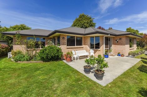 Photo of property in 96 Fergusson Street, Stoke, Nelson, 7011