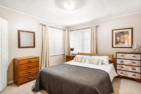 Photo of property in 14 Fraser Street, Wainuiomata, Lower Hutt, 5014