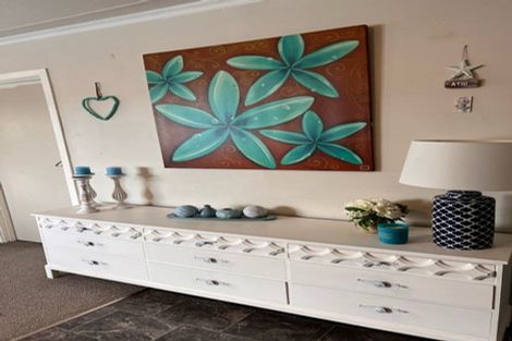 Photo of property in 16a Hall Place, Foxton Beach, Foxton, 4815