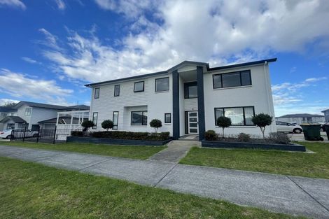 Photo of property in 14 Horsefields Drive, Flat Bush, Auckland, 2019
