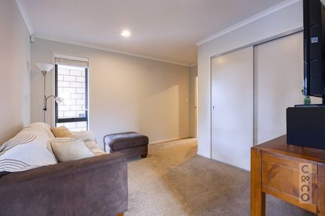 Photo of property in 10 Pohutukawa Parade, Riverhead, 0820