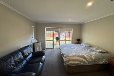 Photo of property in 16 Speyside Crescent, Flat Bush, Auckland, 2016