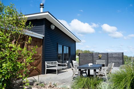 Photo of property in 1470 Oneriri Road, Kaiwaka, 0573