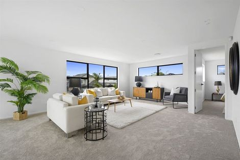 Photo of property in 7/5 Lemon Grove Lane, Greenhithe, Auckland, 0632