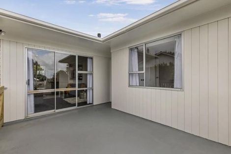 Photo of property in 41 Mack Place, Red Hill, Papakura, 2110