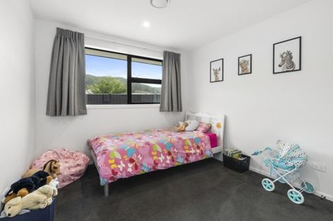 Photo of property in 25 Buddle Road, Wallaceville, Upper Hutt, 5018