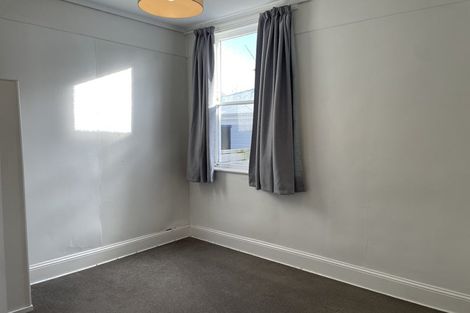 Photo of property in 18 Porritt Avenue, Mount Victoria, Wellington, 6011