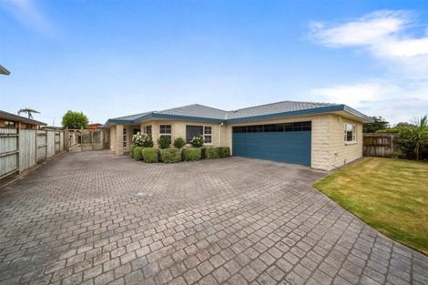 Photo of property in 7 Edna Wills Place, Hawera, 4610