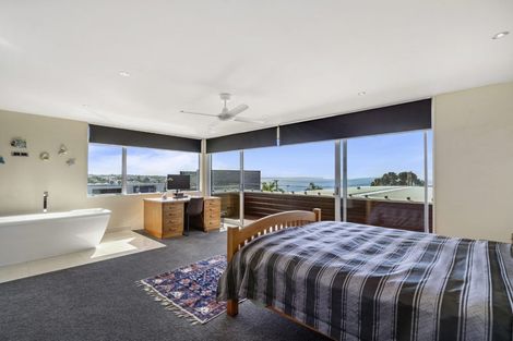 Photo of property in 322 Beach Road, Campbells Bay, Auckland, 0630