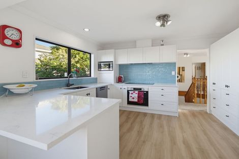Photo of property in 74 Churchill Drive, Taradale, Napier, 4112
