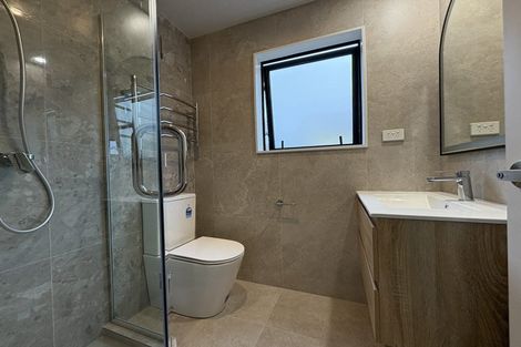 Photo of property in 129c Oaktree Avenue, Browns Bay, Auckland, 0630